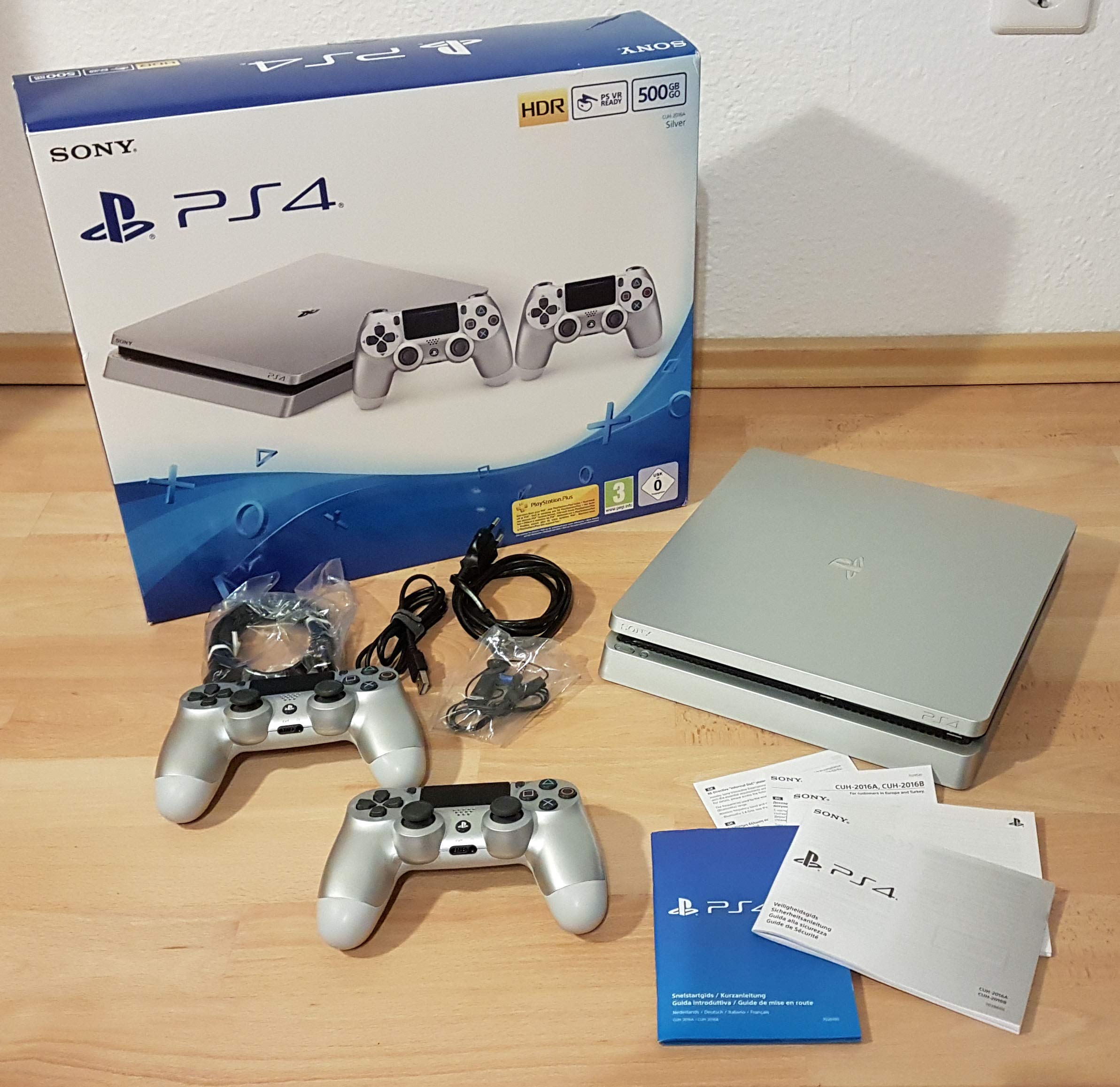 Playstation PS4 500 Go Slim Chassis D (Ancien Modèle)